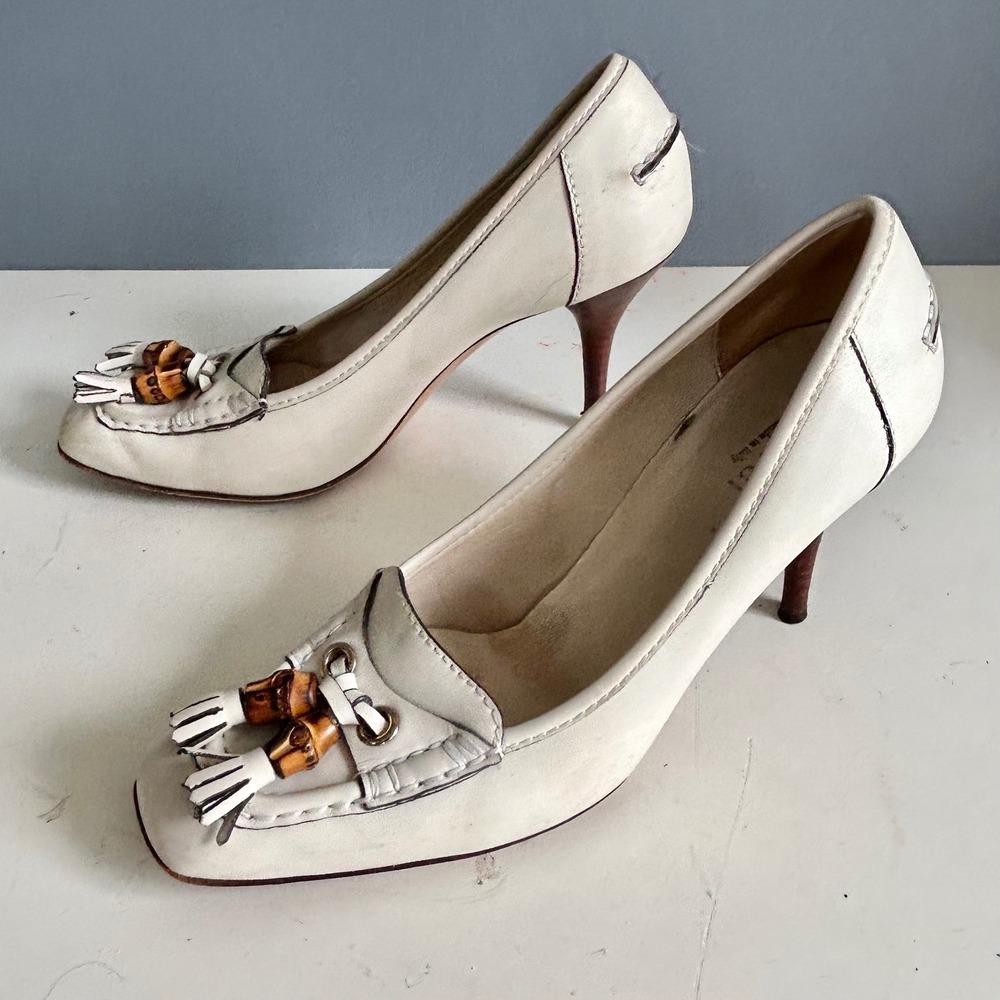 Gucci VTG Loafer Heels women's 7 1/2 White Tassel Bamboo Square Toe Preppy Euro